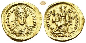 Theodosius II. AD 402-450. AV solidus (4,28 g).