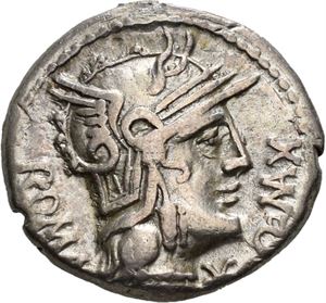 Q. Fabius Maximus 127 f.Kr., denarius. Hode av Roma mot høyre/Overflødighetshorn
