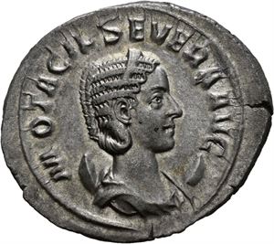 Otacilia Severa g.m. Philip I, antoninian, Roma 247 e.Kr. R: Concordia sittende mot venstre