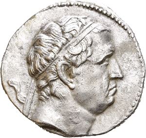 BAKTRIA, Greco-Baktrian Kingdom. Euthydemos I (circa 225-200 BC). Mint B, Baktra. AR tetradrachm (16,29 g). Diademed head of ageing Euthydemos to right / BA&Sigma;I&Lambda;E&Omega;&Sigma; EY&Theta;Y&Delta;HMOY, Herakles seated left on rock, holding club in right hand and resting left hand on rock; monogram behind rock. Minor porosity in the fields and a few small cleaning scratches. Bright surfaces.