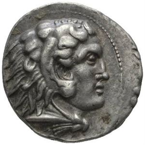 MAKEDONIA, Alexander den store 336-323 f.Kr., tetradrachme, Byblos (16,94 g). Hode av Herakles mot høyre kledd i løveskinn/Zeus sittende mot venstre