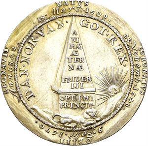Christian V, Frederik III`s død 1670. Ukjent medaljør. Sølv. 34 mm. Svakt forgylt/slightly gilt