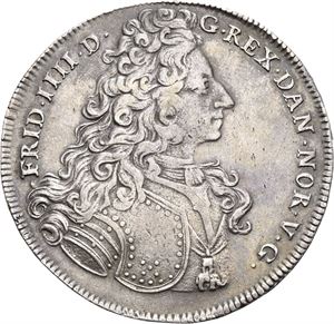 FREDERIK IV 1699-1730 Reisedaler 1704. S.10