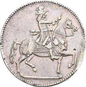 2 krone 1675. Har vært anhengt/has been mounted. S.11