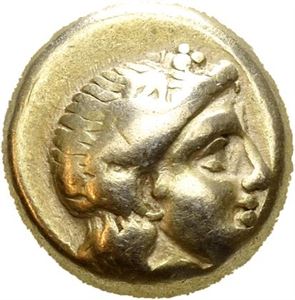 LESBOS, Mytilene. Circa 377-326 BC. EL hekte (2,51 g). Head of Dionysos to right, wreathed with ivy / Head of Silenos facing, within incuse square. A few small scratches. Scarce.