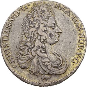 CHRISTIAN V 1670-1699, KONGSBERG. Speciedaler 1695. "Saadan Nordens...". Blankettfeil på advers/planchet defect on obverse.  S.7