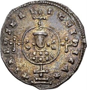 John I Tzimisces 969-976, AR miliaresion, Constantinople (2,11 g). Cross crosslet on globus above two steps, at center circular medallion containing facing bust of John/Legend in five lines