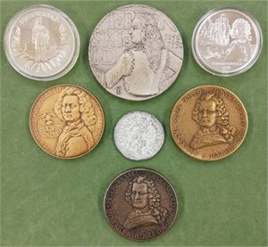 Lot 7 stk. forskjellige medaljer med portrett av Tordenskjold