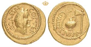 The Ceasarians. Julius Caesar. Early 46 BC. AV aureus (20,5 mm; 7,97 g)