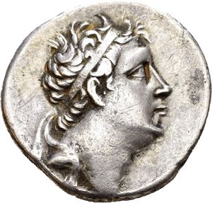KINGS of BITHYNIA, Nikomedes III Euergetes (Circa 127-94 BC). AR tetradrachm (16,10 g). Dated to year 203 (= 96-95 BC). Diademed head of Nikomedes II to right / ??S???OS E?IFAN??S NIKOMH?OY, Zeus standing left, holding scepter and wreath; to left, eagle standing on thunderbolt above monogram; monogram GS (date) to left. Light toning with some deposits and iridescent toning around devices. Scarce.