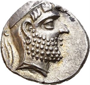 KINGS of PERSIS. Darev I (Darios I). 2nd century BC. AR drachm (4.07 g). Head of Darios to right, wearing kyrbasia surmounted by crescent (off flan) / Fire temple surmounted by Ahura-Mazda; on left side, king standing right; on right side, column surmounted by eagle. Minor deposits on obverse. Toned.