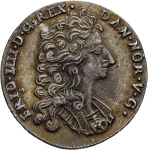 FREDERIK IV 1699-1730. 1 mark 1717. S.1