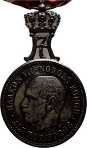 Haakon VII. St.Olavsmedaljen med ekegren. Rui. Sølv. 31,4 mm.