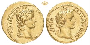 Tiberius, with Divus Augustus, AD 14-37. AV aureus (19 mm; 7,74 g)