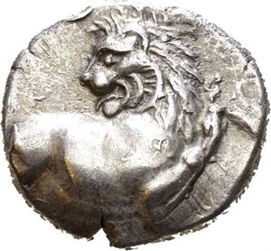 THRACE, Chersonesos. Circa 386-338 BC. AR hemidrachm (2,40 g). Lion forepart leaping right, head reverted / Quadripartite incuse square with two raised and two sunken compartments; pellet and ivy-leaf in sunken compartments. A few tiny marks on obverse. Well struck, lustrous and attractively toned.