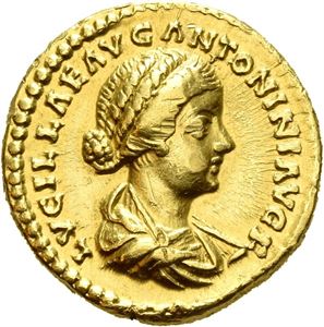 Lucilla. Augusta, AD 164-182. AV aureus, Rome, struck under Marcus Aurelius and Lucius Verus AD 161-162, (7,18 g). Draped bust of Lucilla right / VOTA PVBLI-CA, in three lines within laurel wreath. Light scuff on obverse and a few small scratches and edge marks. A fine portrait struck in high relief. An attractive coin in hand.
