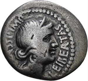 CASSIUS d.42 f.Kr., denarius. Hode av Libertas mot høyre/Mugge og lituus