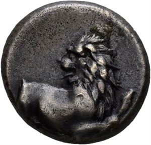 Thrakia, Cherronesos, 400-350 f.Kr., hemidrachme (2,37 g). Forpart av løve mot høyre/Inkus delt i fire