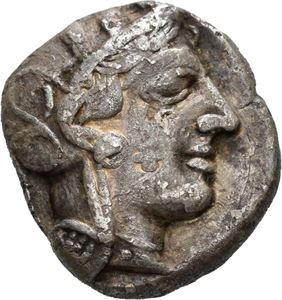 Attica, Athen, 449-413 f.Kr., tetradrachme (16,30 g). Hode av Athene mot høyre/Ugle stående mot høyre