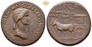 Agrippina Senior, wife of Germanicus, mother of Gaius (Caligula). Died AD 33. Æ sestertius (27,67 g).