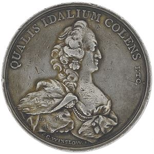 Dronningens kroning 1752. Winsløw. Sølv. 50 mm. Riper/scratches