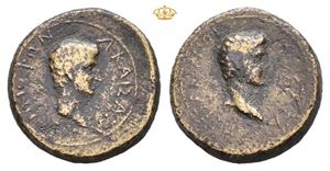 MYSIA, Pergamum. Caius and Lucius Caesars, 20 BC - AD 4. Æ (18 mm; 4,00 g)