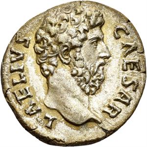AELIUS Caesar 136-138, denarius, Roma 137 e.Kr. R: Pietas stående mot venstre