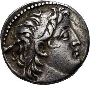 SYRIA, Demetrios II, Nikator 129-125 f.Kr., tetradrachme (14,07 g). Hans hode mot høyre/Ørn stående mot venstre