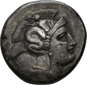 LUCANIA, Thourioi, 350-300 f.Kr., distater (15,61 g). Hode av Athene mot høyre/Okse mot høyre