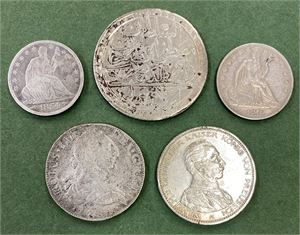 Mexico, 8 reales 1781, Preussen, 5 mark 1914 A, Tyrkia, 2 zolota 1760 og USA, 1/2 dollar 1854 og 1876