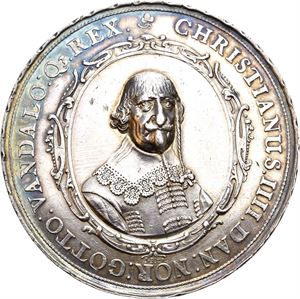 Christian IV, Freden i Brømsebro 1645. Blum. Sølv. 53 mm. Oppgravert og kantskader/tooled and edge nicks
