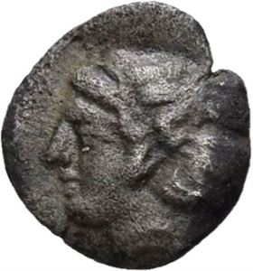 Thrakia, Thasos, 410-350 f.Kr., hemiobol (0,17 g). Hode av nymfe mot venstre/Del