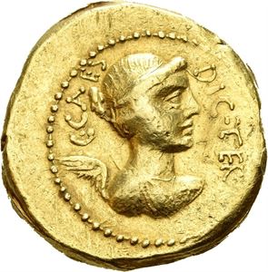 Julius Caesar. Assassinated 44 BC. AV aureus Roma 46-45 BC, (8,00 g). With L. Munatius Plancus, praefectus Urbi. C·CAES DIC·TER, Draped and winged bust of Victory right / L·PLANC PRAEF·VRB (VR in monogram), Single-handled sacrificial jug. Small repaired area before bust. A few tiny marks and scratches. Attractive.