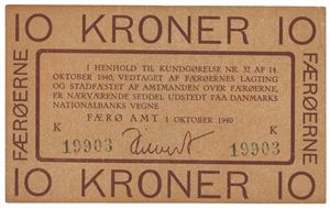 10 kroner 1940. No. K 19903. Ørlite riss/tiny tear (2 mm)