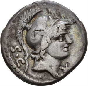 L. Rustius 76 f.Kr., denarius. Hode av Mars mot høyre/Geitebukk mot høyre