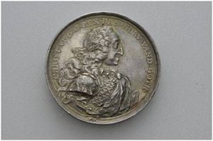 Christian VI 1742. Lunde. Sølv. 45 mm. Oppgravert/tooled