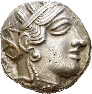 ATTICA, Athen. 454-404 BC. AR tetradrachm (17,16 g). Head of Athena in Attic helmet to right / ATE, Owl standing right, head facing; Olive spray and crescent to left. All within incuse square. Double-struck. Lightly toned.