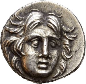 ISLANDS off KARIA, Rhodos. Circa 205-190 BC. AR drachm (3,19 g). Gorgos, magistrate. Head of Helios facing slightly right / GOPGOS, Rose with leaf to right; bow in bowcase to left; P-O flanking. A few very faint scratches. Toned.