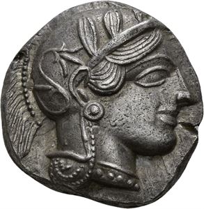 ATTICA, Athen, 449-404 f.Kr., tetradrachme (17,16 g). Hode av Athene mot høyre/Ugle stående mot høyre