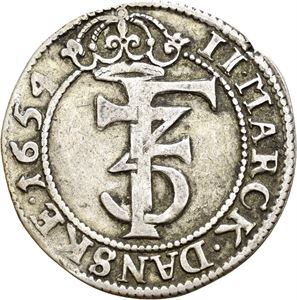FREDERIK III 1648-1670 2 mark 1654. Liten pregesprekk/minor striking crack. S.35