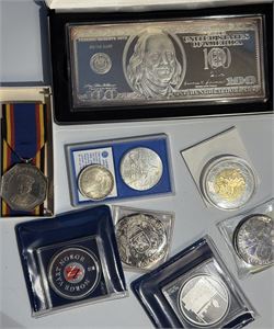 Div medaljer og mynter