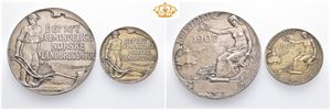 Det 12. Almindelige Norske Landbrugsmøde i Kristiania 1907. Stor og liten medalje. Throndsen. Sølv
