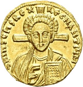 Justinian II second reign 705-711, AV solidus, Constantinople (4,13 g). Bust of Christ Pantocrator facing, cross behind/Crowned half-lenght facing busts of Justinian and Tiberius, both wearing chlamys and holding cross potent on two steps between. Minor mark on obverse