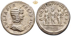 Julia Domna. Augusta, AD 193-217. AR medallion of 7 denarii (32 mm, 22,85 g).
