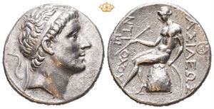 SELEUKID EMPIRE. Antiochos II Theos, 261-246 BC. AR tetradrachm (16,27 g; 28 mm)