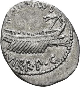 MARKUS ANTONIUS d. 30 f.Kr., denarius 32-31 f.Kr. Gallei mot høyre/Legionørn mellom to standarder. (LEG VI)