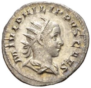 PHILIP II 247-249, antoninian, Roma som Caesar 245-6 e.Kr. R: Philip II stående mot venstre