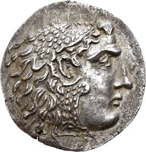 DANUBIAN CELTS. Circa 200 BC. AR tetradrachm imitating those of Alexander III of Macedon (See Mesembria Price 1047) (5,56 g). Head of Heracles right, wearing lion skin headdress / ??S???O(?) A?E?AN?(...?). Zeus sitting on throne to left, holding eagle and scepter; helmet in left field and greek letters ?A. Small edge cuts. Toned.