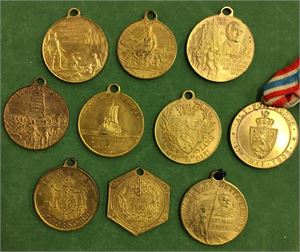Lot 10 stk. (1901), 1902, 1904, 1905, 1906, 1907, 1908, 1909, 1910 og 1911. Forgylt bronse