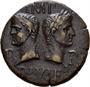 Roman provincial GAUL, Nemausus. Augustus with Agrippa, 27 BC-AD 14, AE dupondius, (27 mm, 13,03 g). Struck circa 9/8-3 BC. Heads of Agrippa, wearing combined rostral crown and laurel wreath, and laureate head Augustus, back to back; IMP above, DIVI F below, P P across lower fields / Crocodile right, chained to palm branch; at top, wreath with long ties; two long palm branches at base; COL-NEM across fields. Brown patina with brassy highlights. Treated with wax.
